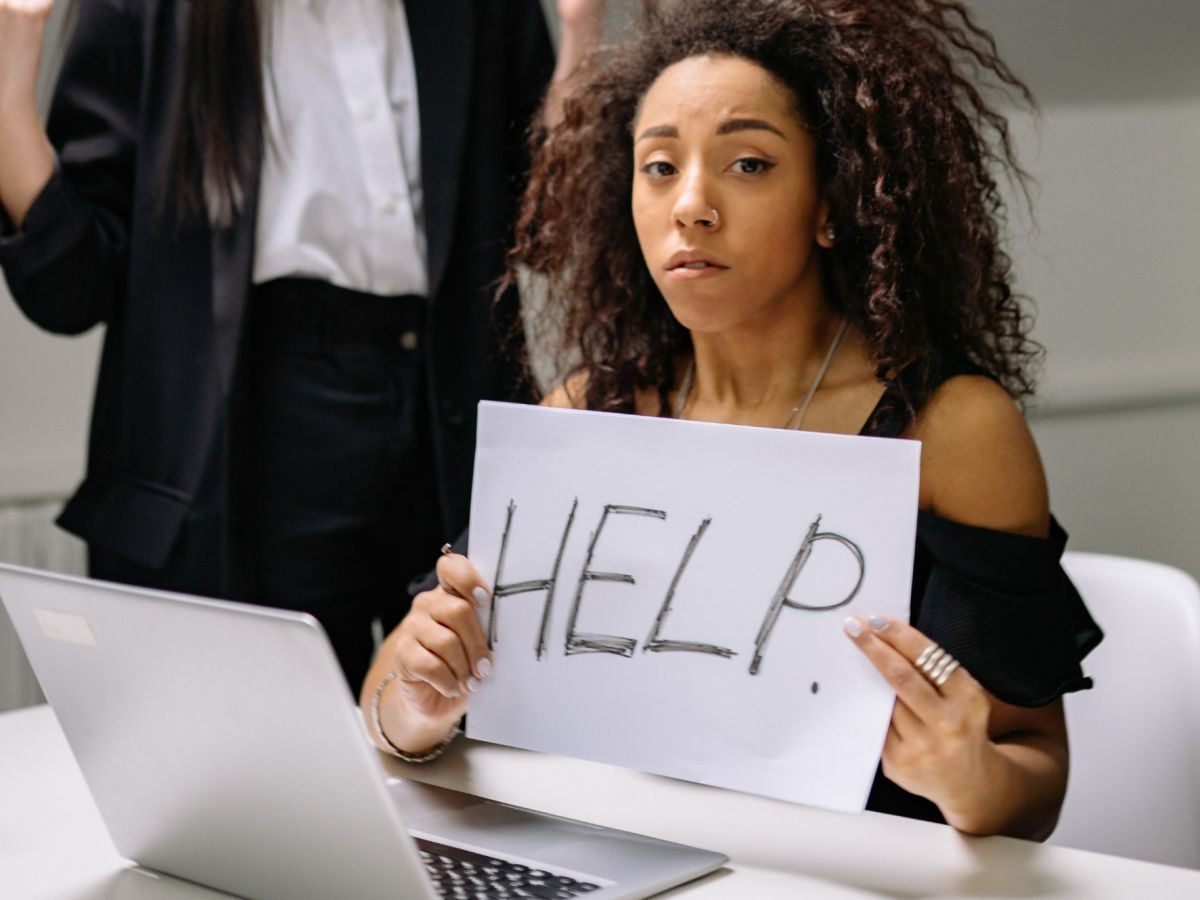 ▲立法院修法禁止師生戀，而針對成年學生，則禁止不對等權勢發展親密關係。（示意圖／取自Pexels）