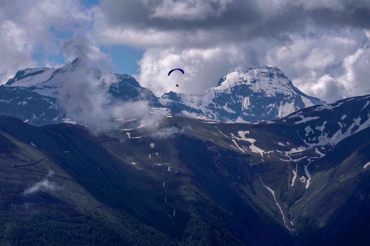 ▲瑞士18日舉行全民公投，通過2050年前實現碳中和的新氣候保護法案。圖為阿爾卑斯山。（圖／美聯社／達志影像）