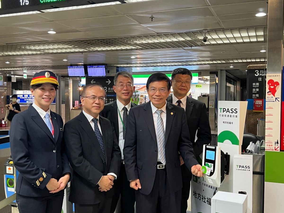 ▲交通部長王國材。（圖／翻攝自王國材臉書）