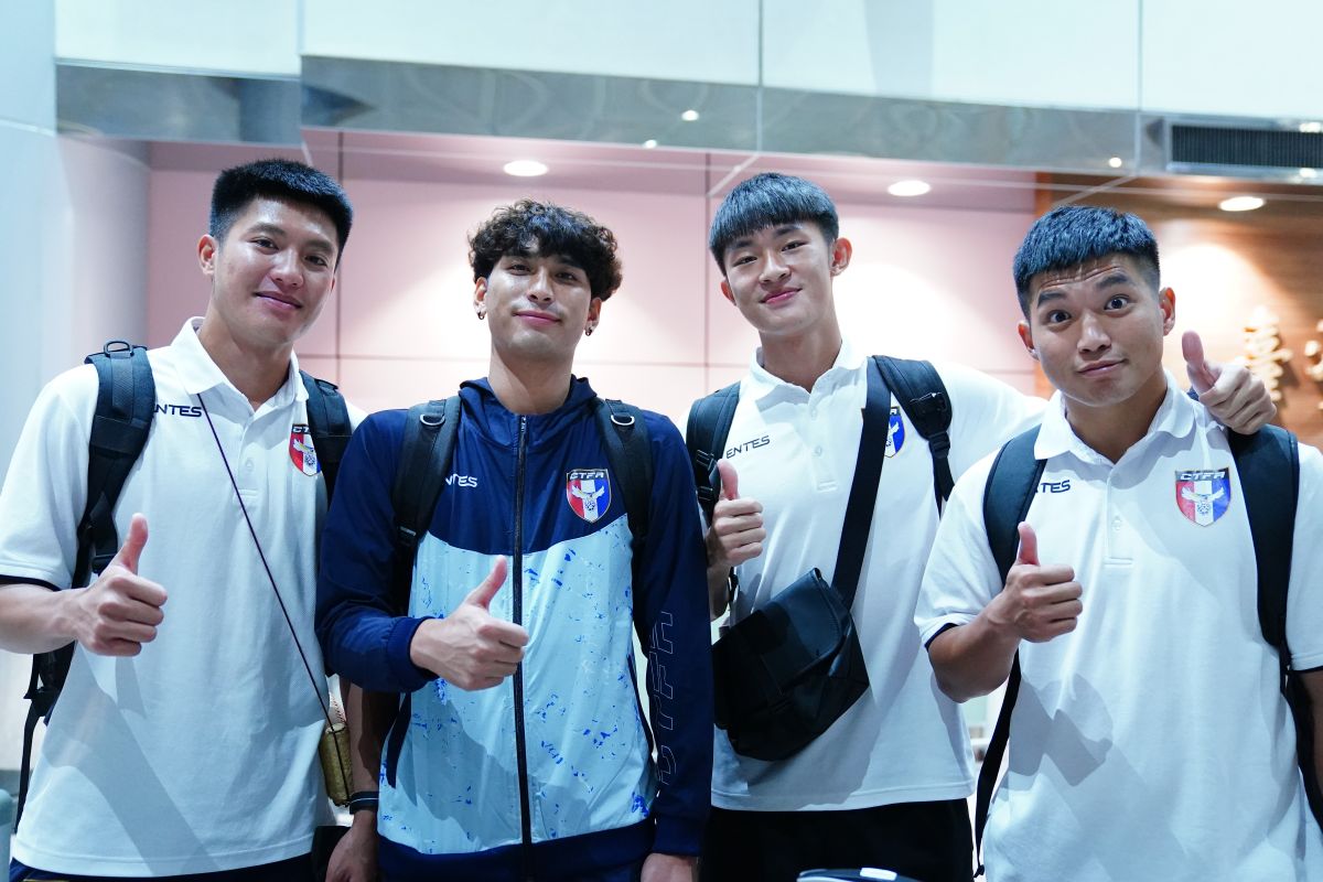 ▲新生代中華隊選手歸國。左起黃子銘、林明偉、游耀興、吳彥澍。足協提供