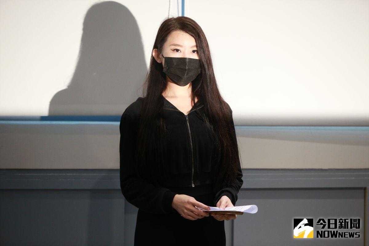 ▲網紅小紅老師指控NONO性騷擾，而且還同時對多位女性下手，並搬出許多人證與受害者對話截圖，直呼：「不相信他想不起來！」（圖／記者葉政勳攝影）