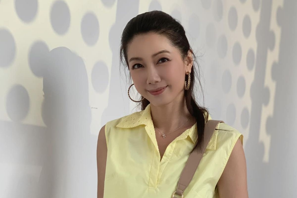 ▲主演經典偶像劇《海豚灣戀人》的女星林韋君近年沒拍戲，改當瑜珈老師，其實她早在出道第7年時就萌生退意，如今46歲的林韋君淡出演藝圈依舊貌美，很喜歡現在的生活步調。（圖 ／林韋君臉書）