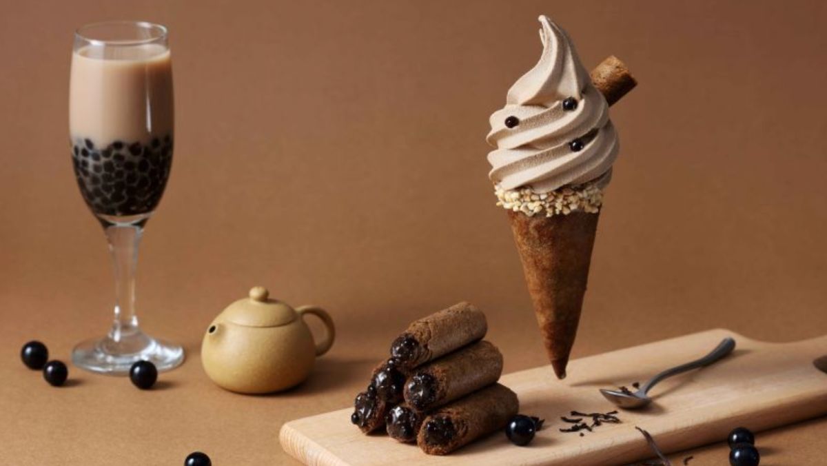 ▲就是今天6月23日！「青鳥旅行」快閃台北SOGO復興館，開幕首3日免費吃珍珠奶茶蛋捲霜淇淋。首創花型檸檬塔的creammm.t，一日快閃台北誠品南西，免費送「甜點花束」。（圖／青鳥旅行提供）