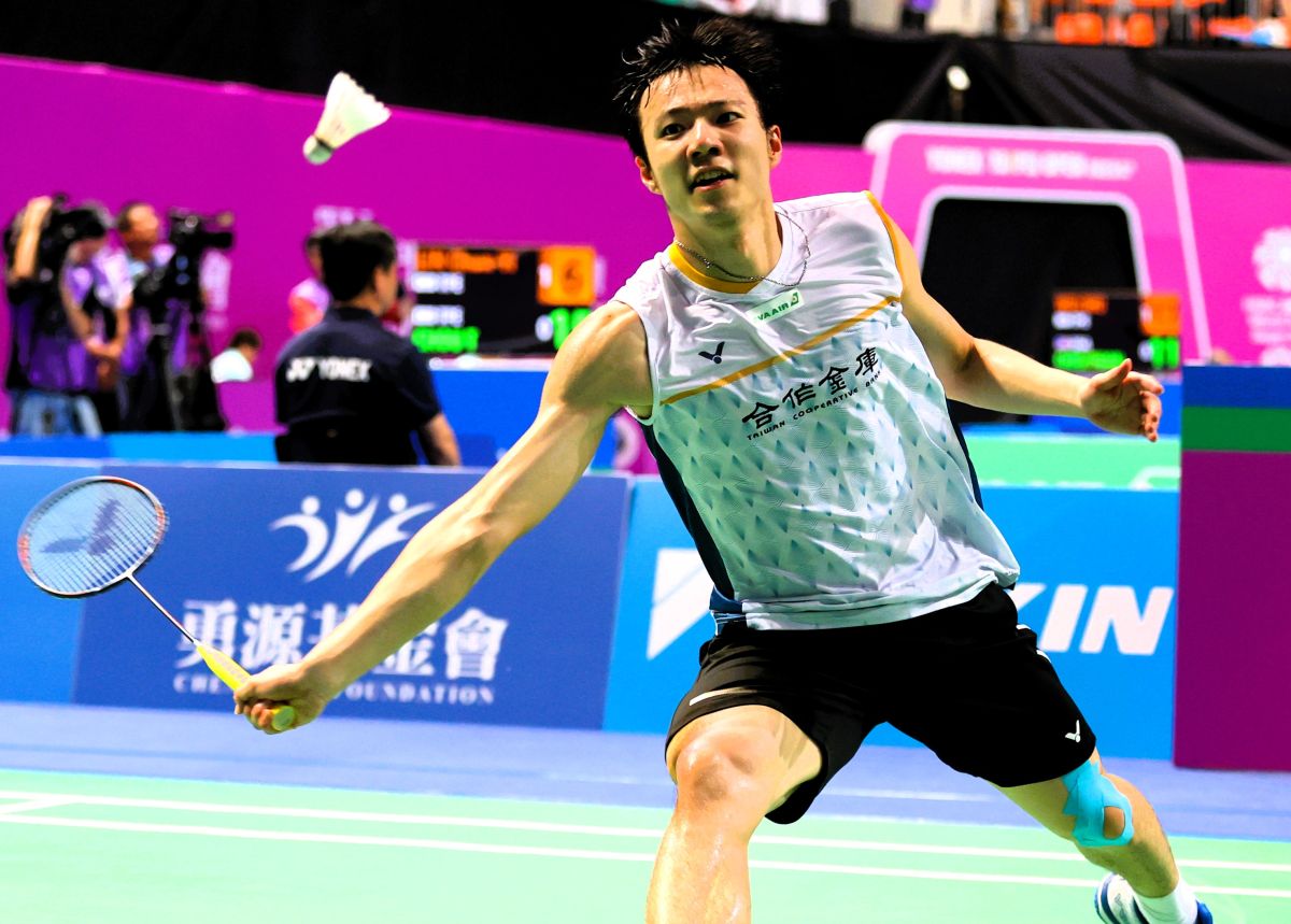 ▲王子維以21:16、18:21、21:19，經過85分鐘的惡戰力克陸光祖，成功晉級16強。資料照