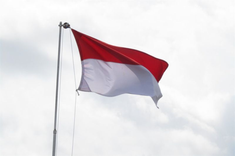▲印尼宣布不再恢復159個國家的免簽證措施。圖為印尼國旗。（圖／翻攝自Unsplash）
