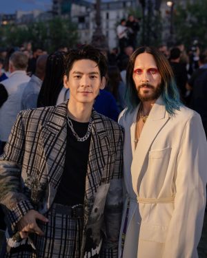 ▲林柏宏（左）飛巴黎時裝秀，合體好萊塢巨星傑瑞德雷托（Jared Leto）。（圖／翻攝自林柏宏Instagram）