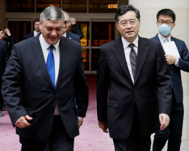 ▲中國外長秦剛與俄國副外交部長魯登科在北京見面。這是秦剛距今最後一次公開露面，也是俄羅斯發生瓦格納兵變的時間。（圖／翻攝自中國外交部）