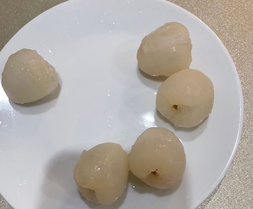 ▲荔枝保存得當，即便放7天，果肉依舊鮮嫩多汁。（圖／譚敦慈提供）