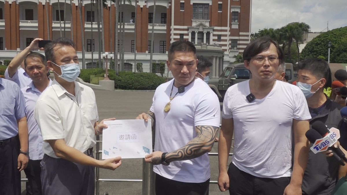 ▲前立委黃國昌、網紅館長（陳之漢）以「司法改革」、「居住正義」為訴求，號召民眾7月16日走上凱道遊行。（圖／記者朱永強攝影）