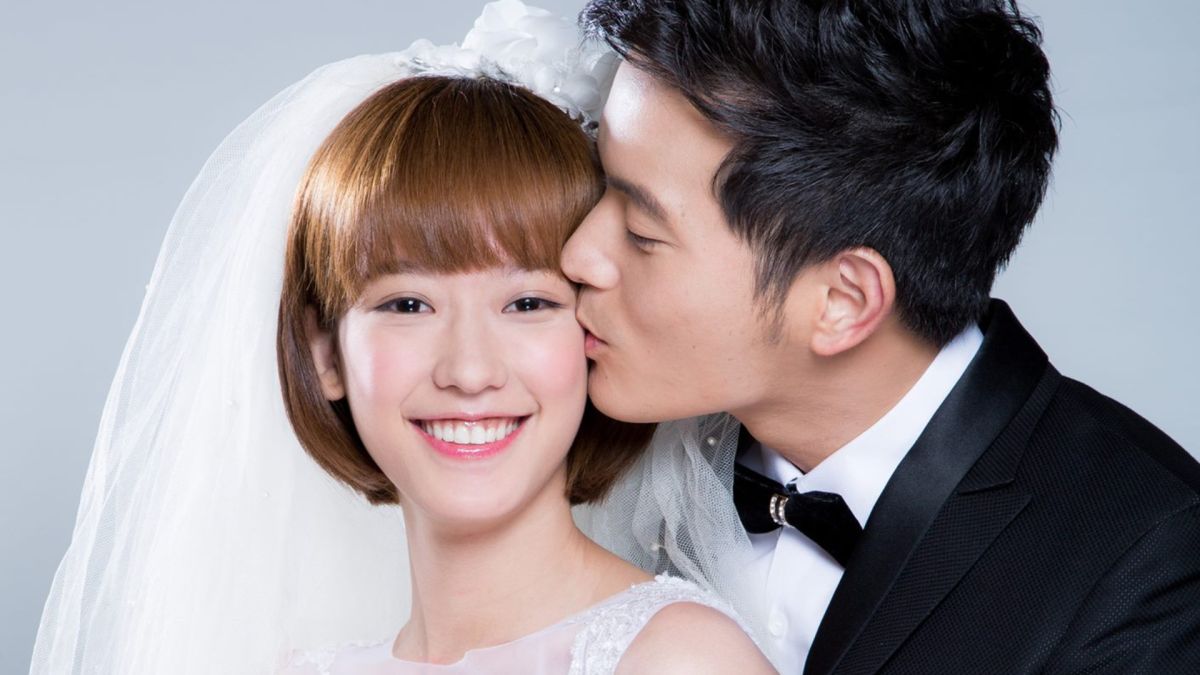 ▲孟耿如（左）、宥勝當年在片場拍戲的互動曝光。（圖／翻攝自22K夢想高飛臉書）