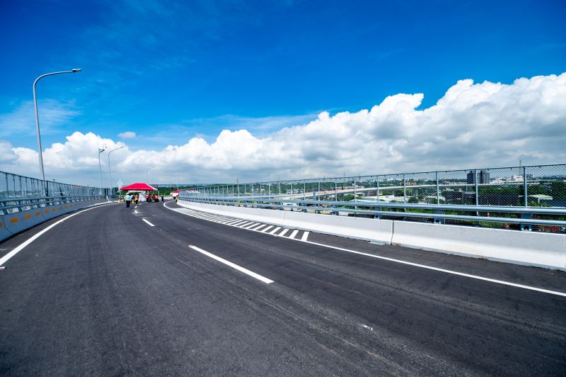 ▲蘇俊賓表示，市府盼從點線面突破，加強與中央攜手合作，一棒接一棒改善桃園的交通。（圖／2023.06.27）