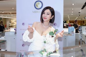 陳美鳳身價5億!竟搭到恐怖計程車 乘客眼神暗示快逃