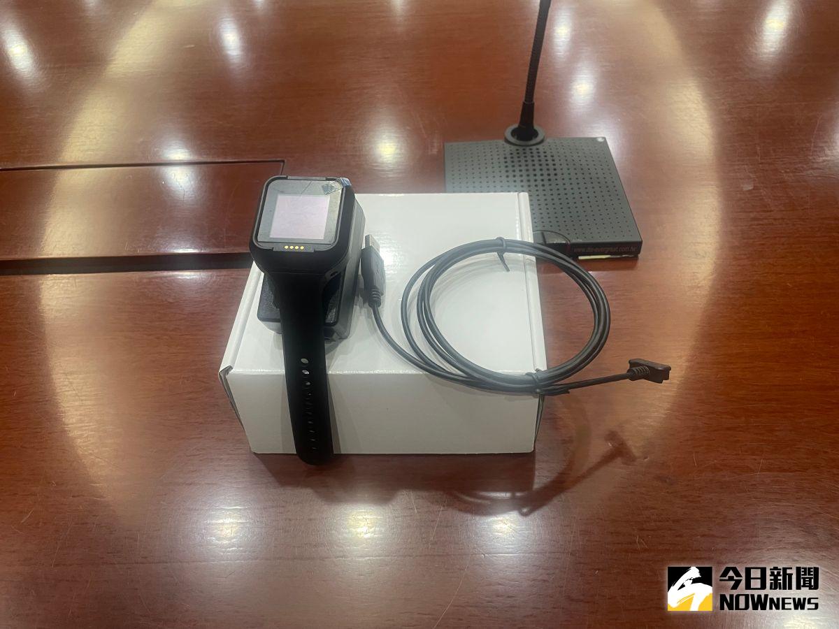 ▲明德外役監為期一年的試辦計畫，將以有手錶功能的定位手環，給受刑人配戴，動態監控（圖／記者潘千詩攝，2023.06.28）