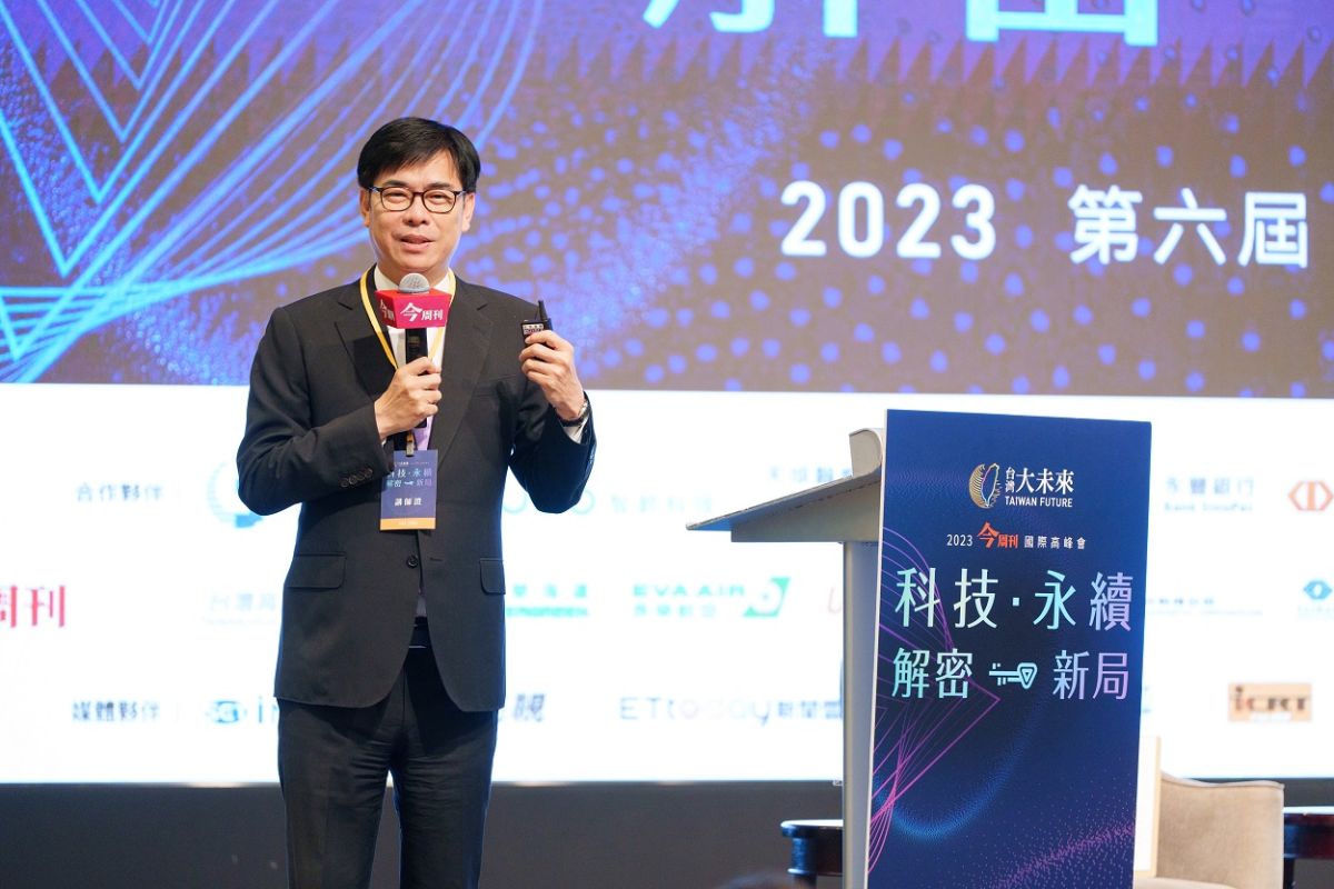 ▲高雄市長陳其邁因為脊椎側彎服國民兵。（圖／高市府提供）