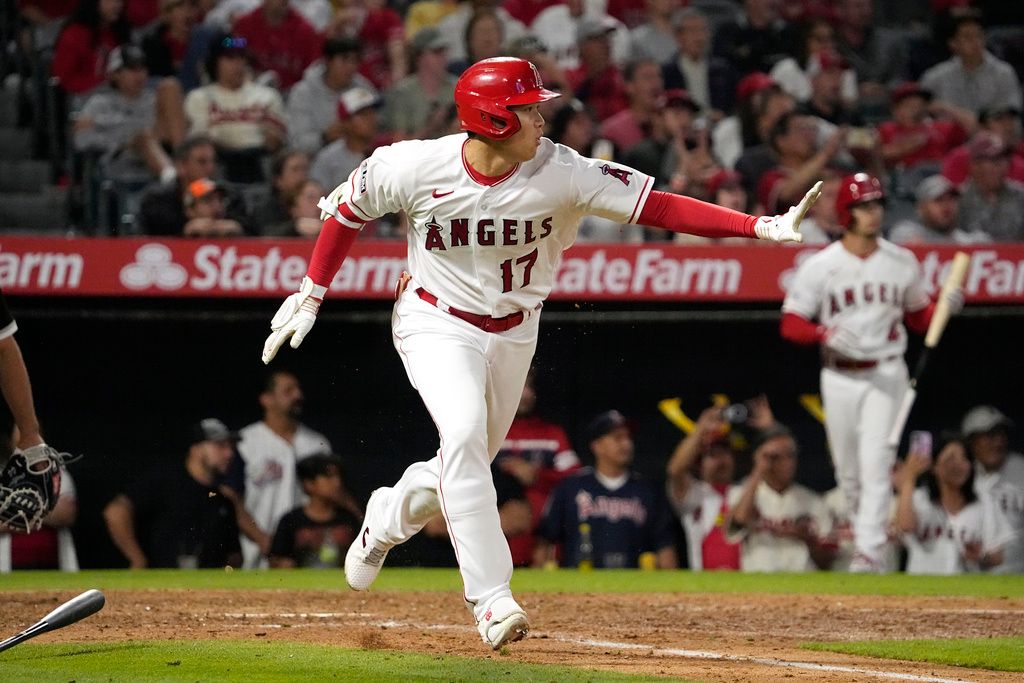 ▲日籍二刀流好手大谷翔平被稱為是「地球上最棒男人」，他差點打到前隊友，主動示意抱歉。（圖／美聯社／達志影像）