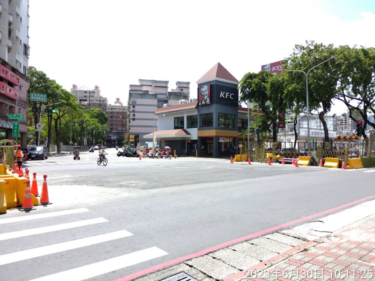 ▲寶興路與大順二路口7月3日起封閉，施工封閉期程至8月20日。（圖／高市府捷運局提供）