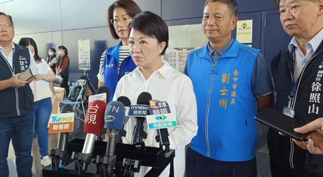 ▲中央推動私立高中職大專院校學費補助政策，市長盧秀燕表示，任何人若當選總統都應實施。(圖／柳榮俊攝2023.6.30)