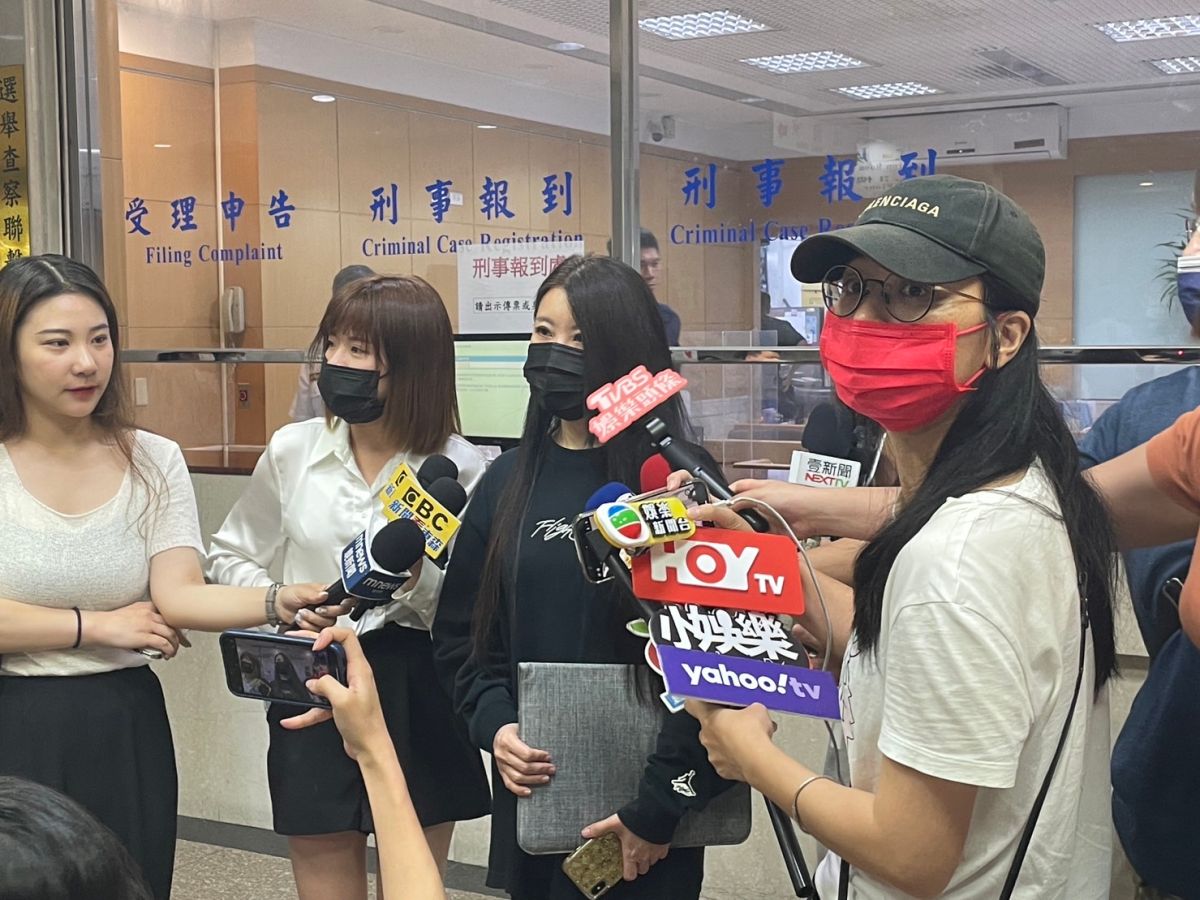 ▲小紅老師於遞狀後再度受訪，得知NONO回應後表示「他要跟我進入司法，好，我等他」。（圖／記者郭佩蓉攝）