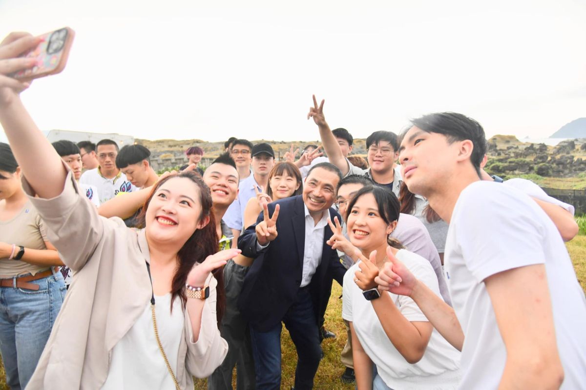 ▲國民黨總統參選人侯友宜民調低迷，黨內出現「藍白合」雜音。（圖／翻攝自侯友宜臉書）