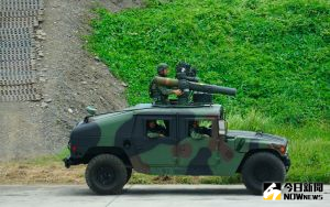▲M2022A2拖式II型發射系統以悍馬車為載具。（圖／記者呂炯昌攝，2023.07.03）