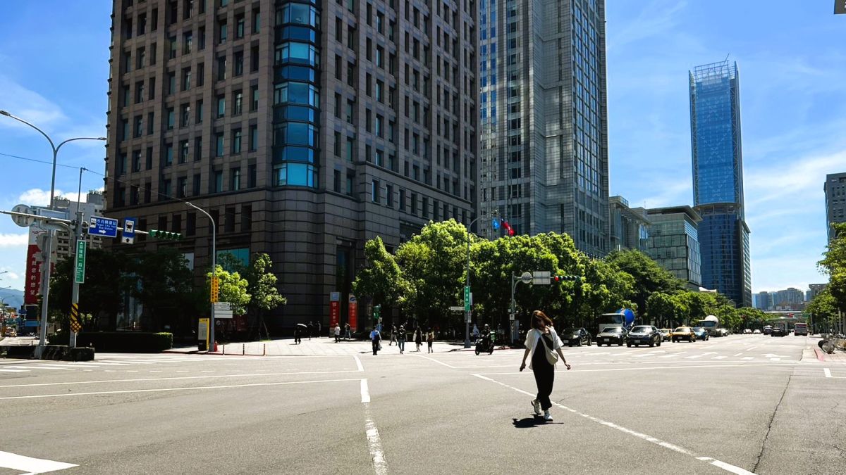 ▲本週最熱的時機點在7日至9日，各地高溫普遍可達34至36度，桃園以北、花東縱谷注意37度以上高溫。（圖／記者張勵德攝）