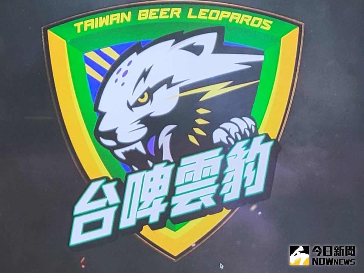 ▲桃園桃園雲豹與台啤籃球協會今（4）日召開記者會，雙方正式宣布結盟合作，下一季開始將以「台啤雲豹」之名參與賽事。（圖／黃建霖攝）