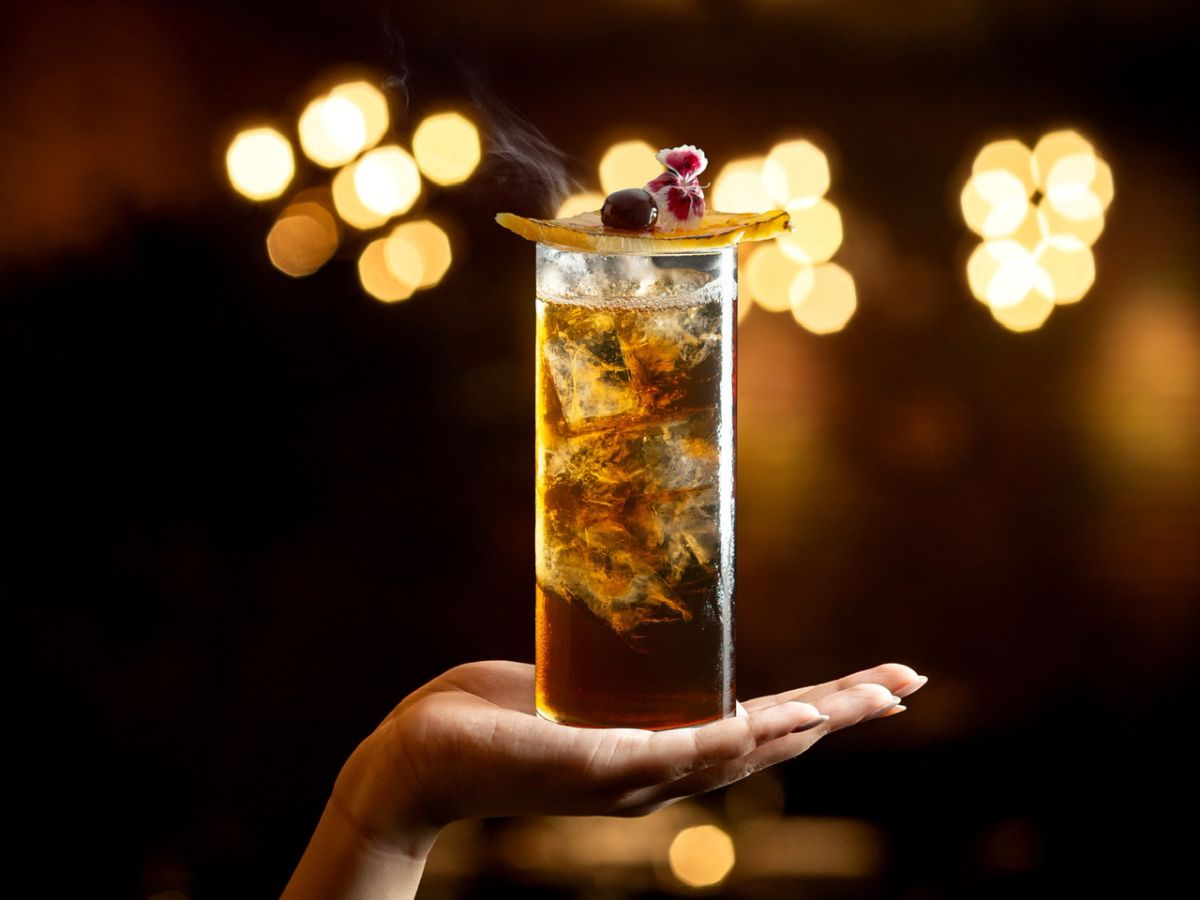 ▲PAVO與Bar Home強強聯手，7至9月將以「記憶Memory」為主題，分2波段陸續推出6款聯名特調。（圖／漢來美食提供）