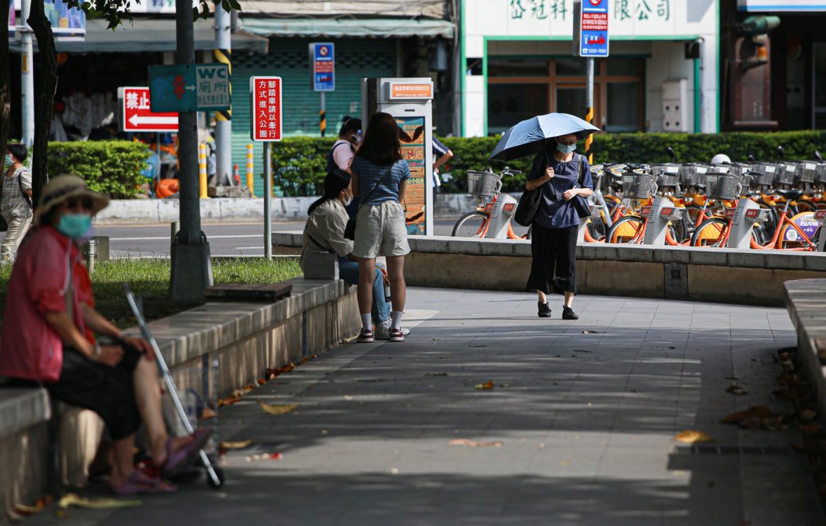 ▲有民眾發現走路比以前慢、移動力差很多，以為是老化，健檢後驚見心血管鈣化指數飆到3755，冠狀動脈阻塞風險極高。（示意圖，非當事人／記者葉政勳攝）