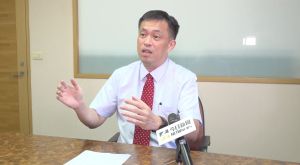消基會副董事長徐則鈺認為,《文創法》現階段還有許多改善空間,可能要讓法條施行一段時間,讓子彈飛一下再檢視其衍生的問題。(圖/記者顏俊強攝) ▲消基會副董事長徐則鈺認為,《文創法》現階段還有許多改善空間,可能要讓法條施行一段時間,讓子彈飛一下再檢視其衍生的問題。(圖/記者顏俊強攝)