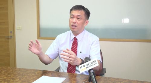 消基會副董事長徐則鈺認為,《文創法》現階段還有許多改善空間,可能要讓法條施行一段時間,讓子彈飛一下再檢視其衍生的問題。(圖/記者顏俊強攝) ▲消基會副董事長徐則鈺認為,《文創法》現階段還有許多改善空間,可能要讓法條施行一段時間,讓子彈飛一下再檢視其衍生的問題。(圖/記者顏俊強攝)
