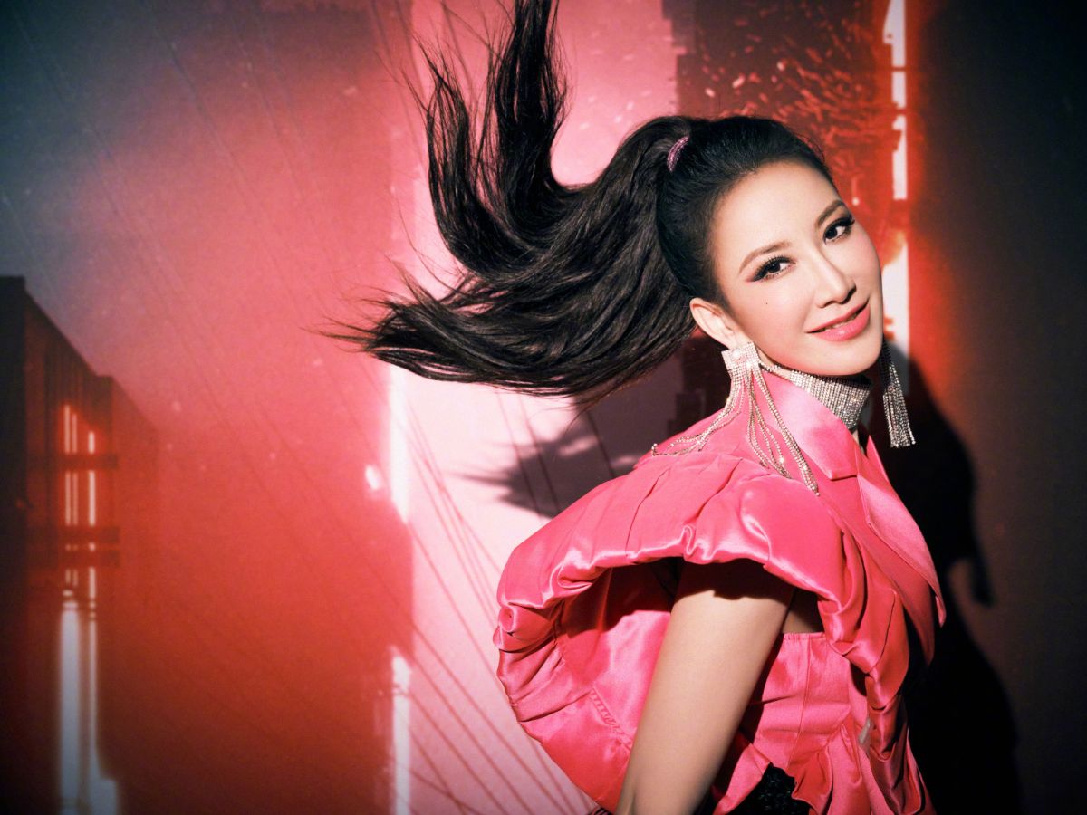 ▲李玟在家輕生時，80多歲的媽媽第一時間發現。（圖／翻攝李玟微博）