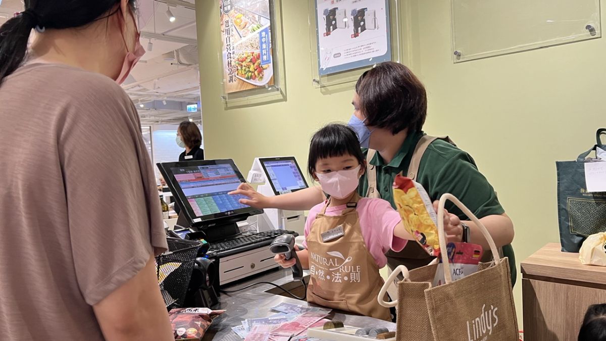 ▲百貨業者暑假期間推出5大主題，共計16場的親子同樂夏令營。（圖／義享時尚廣場提供）