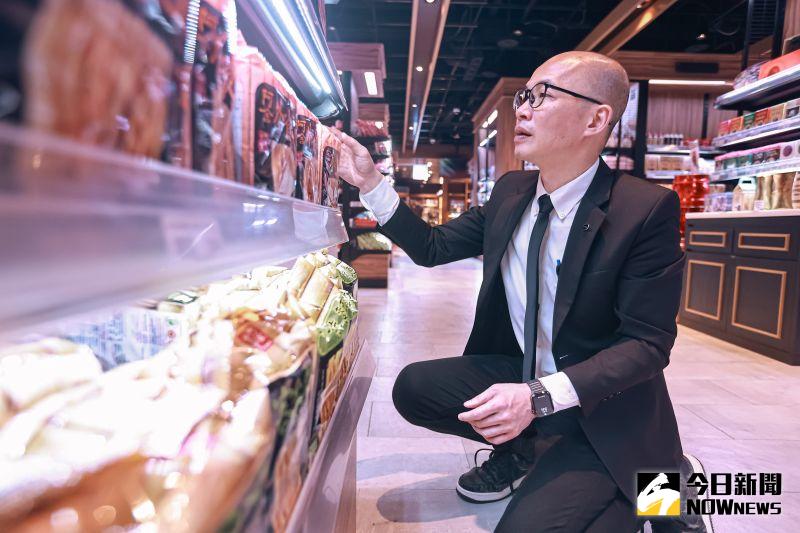 ▲阿舍乾麵總經理羅大為年少苦過來,便利商店店員出身,為了存人生第一桶金,花了三年時間瘋狂在5大超商打工。(圖/攝影記者葉政勳)