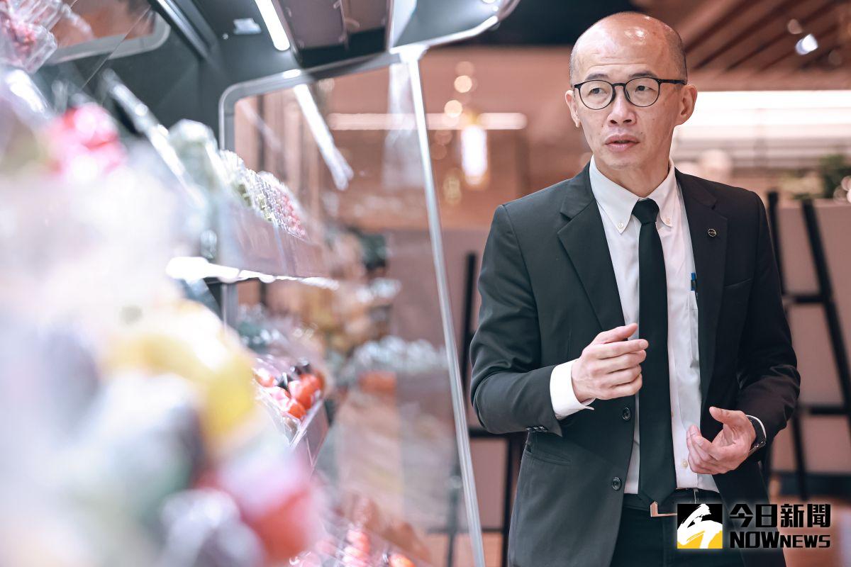 ▲阿舍乾麵總經理羅大為便利商店店員出身，進入微風集團工作3年後，才與老同學微風集團董座廖鎮漢偶遇相見。（圖／攝影記者葉政勳）