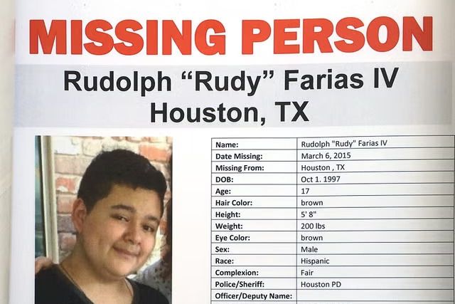 ▲美國德州一位名叫法里亞斯（Rudy Farias）的男子在2015年時失蹤，當時他年僅17歲，而法里亞斯在今年7月1日被人發現，更詭異的是，過去8年來他其實一直與母親同住在家裡，但母親卻謊稱他失蹤。（圖／翻攝自德州失蹤人口協尋中心）