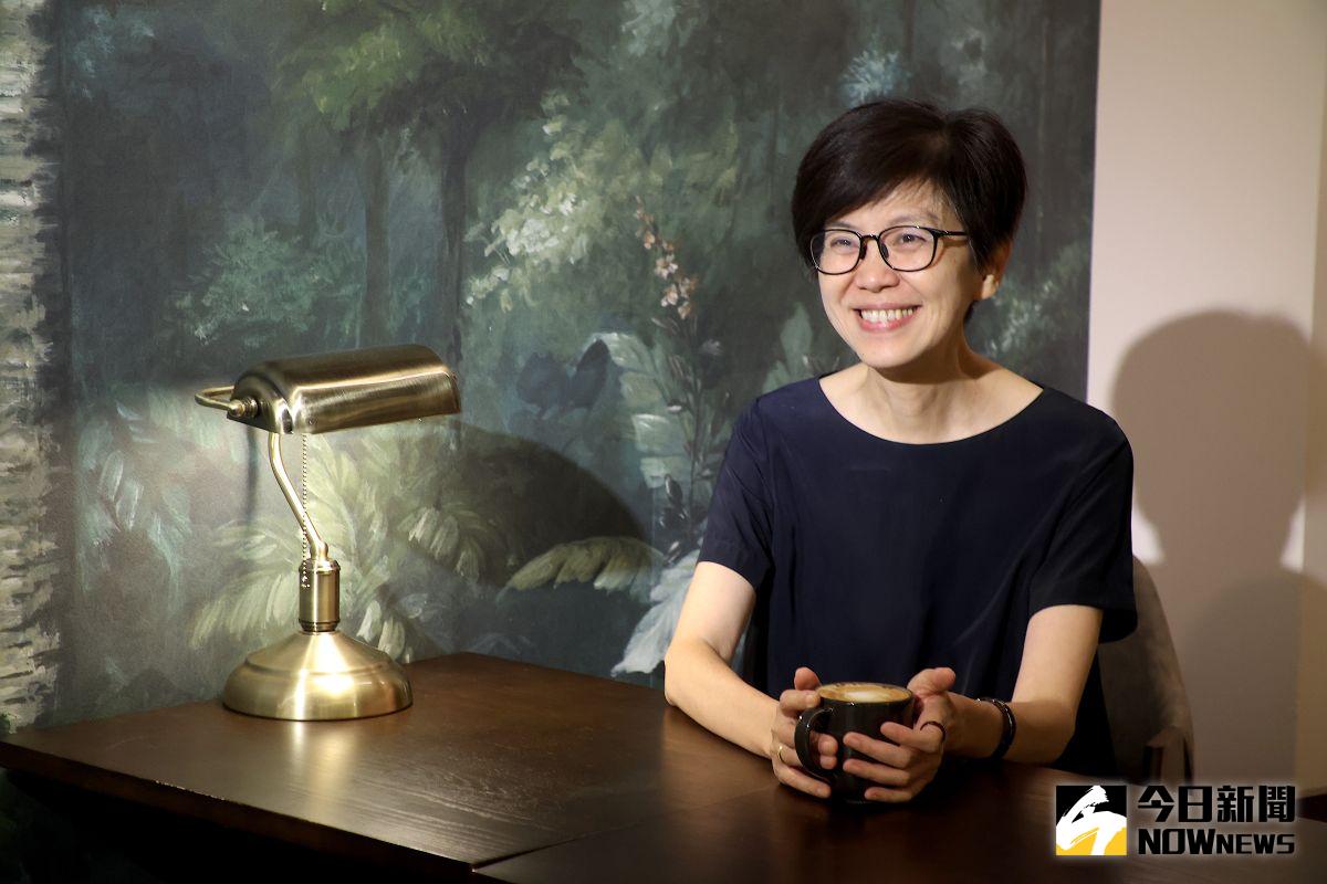 ▲提到最愛的嗜好「手作」，國家兩廳院藝術總監劉怡汝開心分享。（圖／記者陳明中攝，2023.06.29）