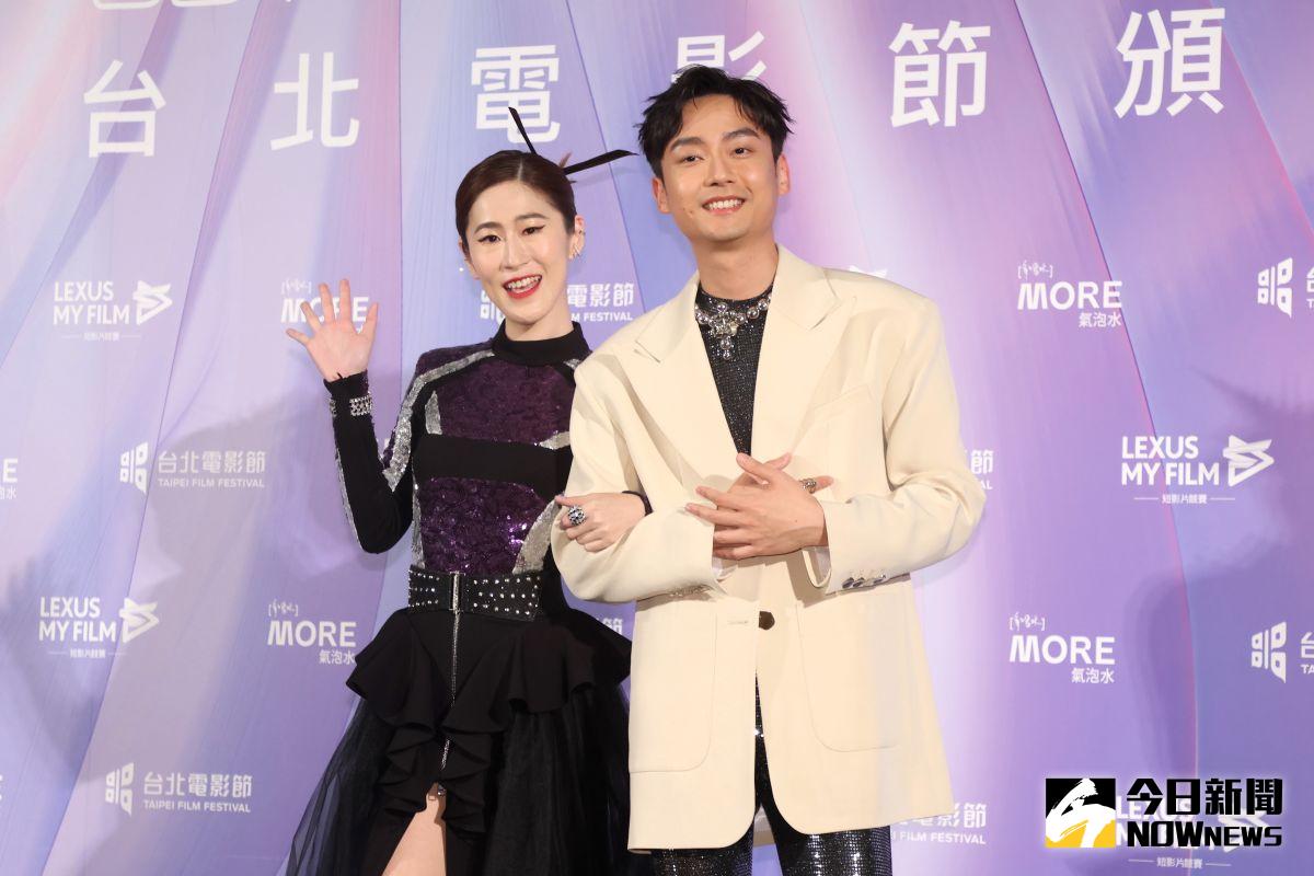 ▲台北電影節今晚登場，主持人大鶴（右）先前遭爆被Sandy吳姍儒弄哭，今日大鶴首度現身回應。（圖／記者陳明中攝影）