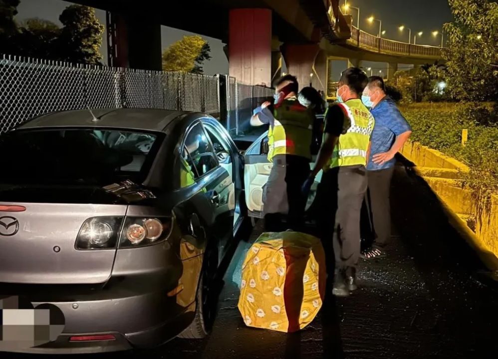 ▲洪女陳屍車內死因不明，警方將報請檢察官相驗釐清死因。（圖／民眾提供）