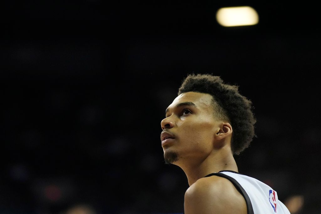 ▲Victor Wembanyama在夏季聯賽首戰發揮一般，投籃效率略為低下，不過防守表現十分不錯。（圖／美聯社／達志影像）