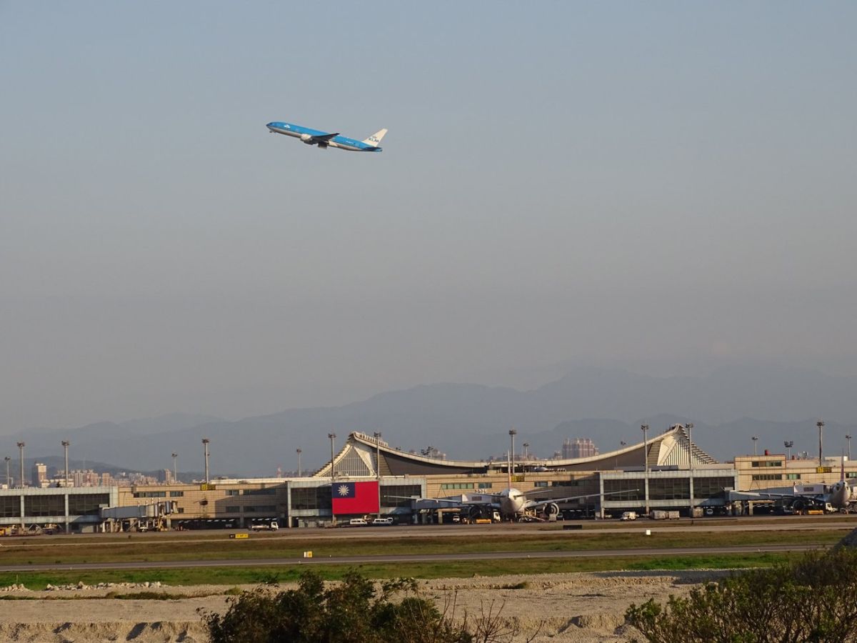 ▲漢光39號實兵演練將首度於民用桃園機場進行反空機降操演。（資料照／記者呂炯昌攝）