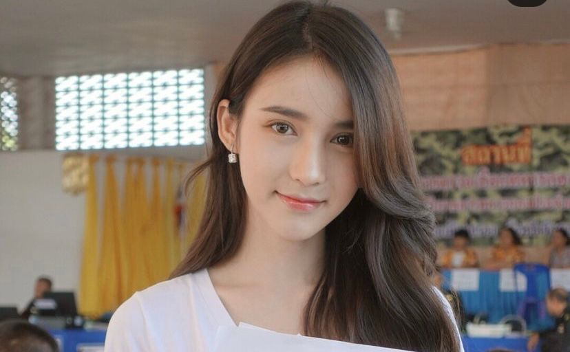▲泰國變性人Rinrada Thurapan2018年徵兵現場的美照。（圖／翻攝自推特）