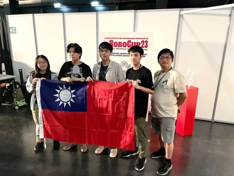 ▲台灣學生組成的隊伍Comet奪得搜救模擬賽第1名。（圖／中央社）