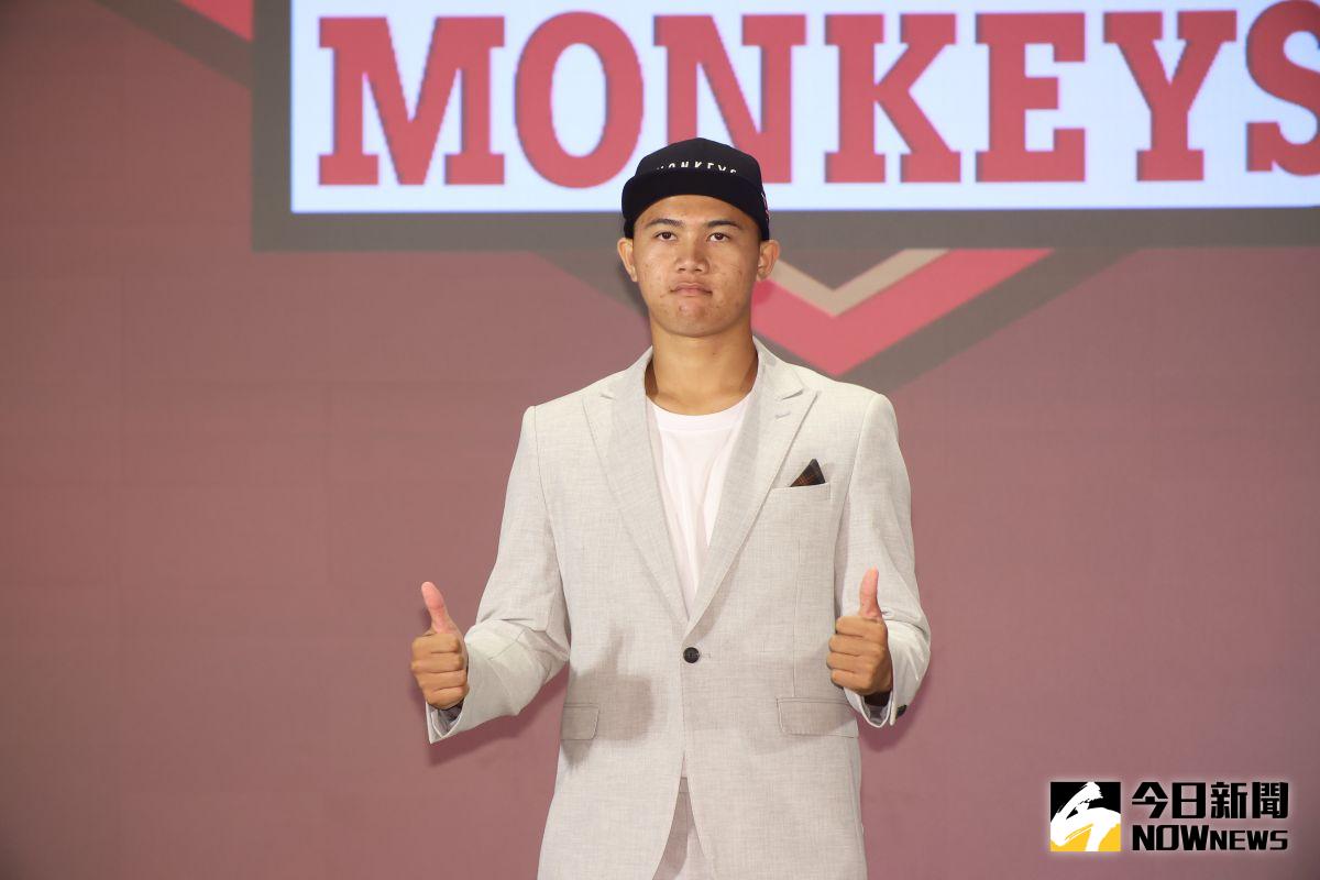 ▲2023中華職棒選秀，樂天桃猿選中林華偉。（圖／陳明中攝）