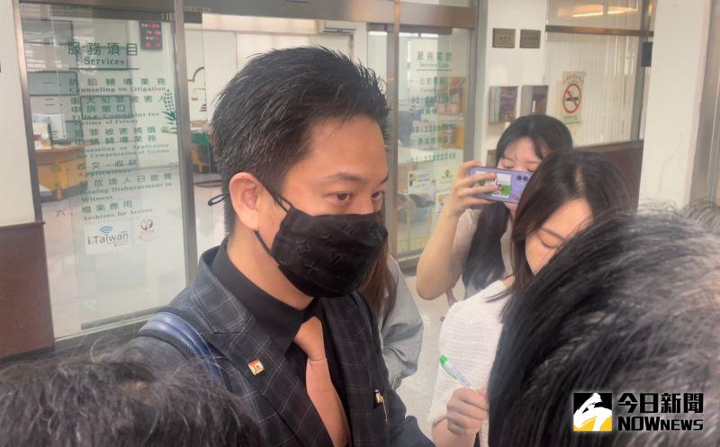 ▲林秉樞委任律師陳頂新前往高院聆判,宣判後接受媒體聯訪(圖/記者潘千詩攝,2023.07.13)