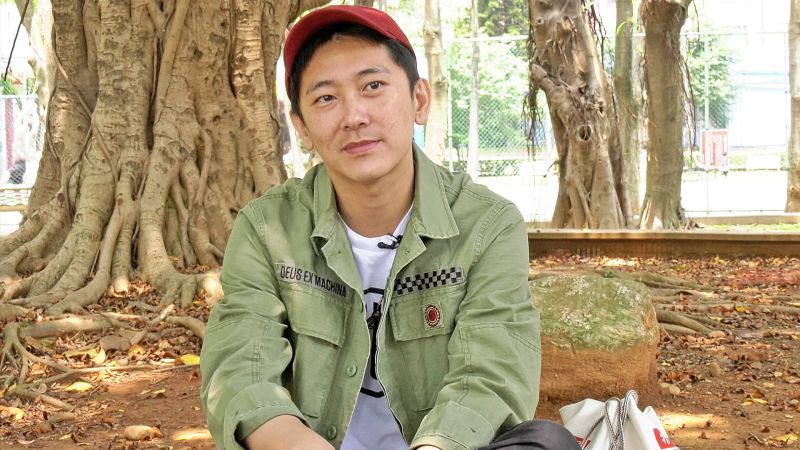 ▲施名帥表示，小時候常被大家說是娘娘腔。（圖／公視提供）