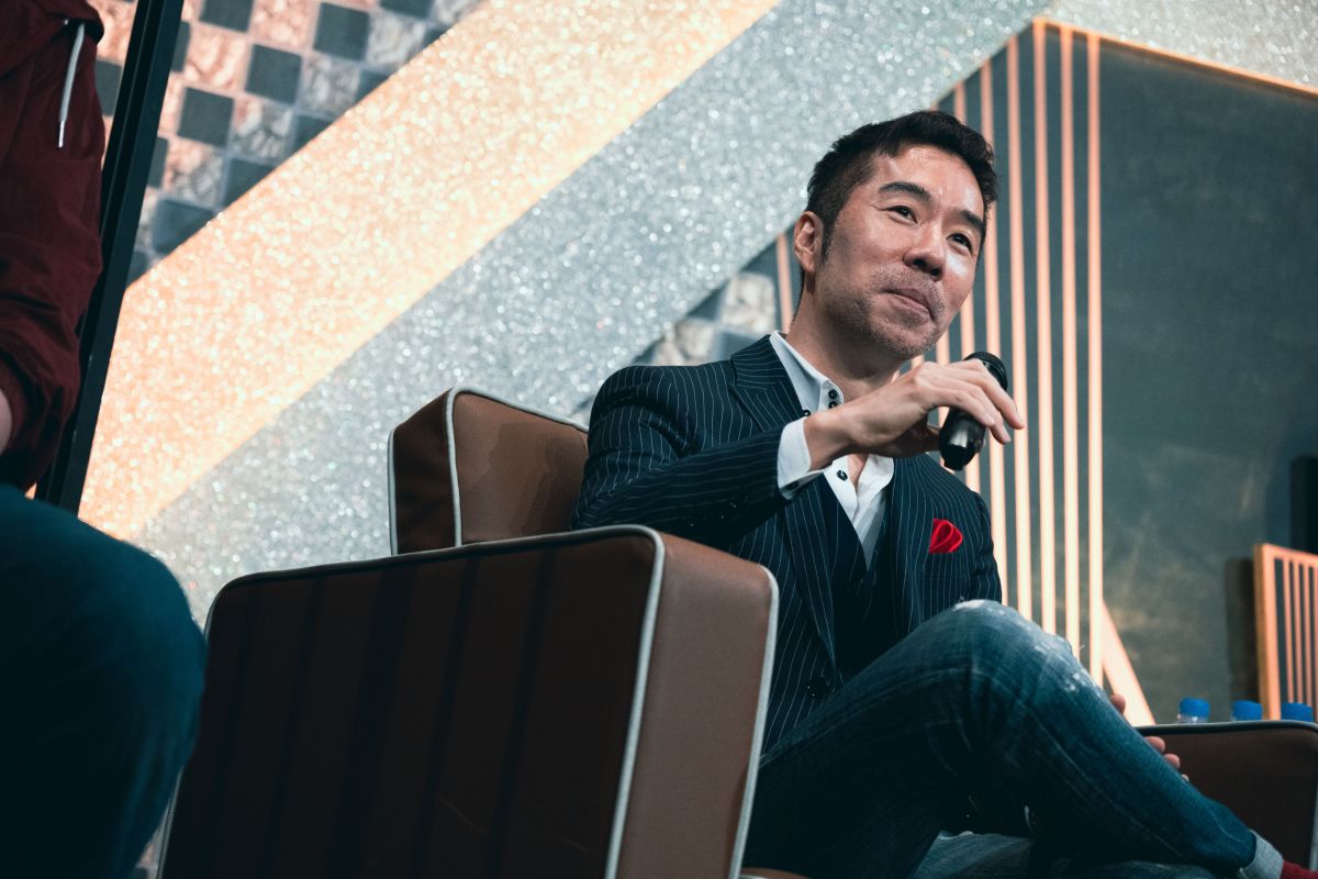 ▲曾拯救許多網友的「愛情軍師」張兆志卻宣布與妻子許允樂離婚。事實上，他在18歲那年與酒店小姐有過一段婚姻，結果慘被對方戴上綠帽。（圖／三立提供）