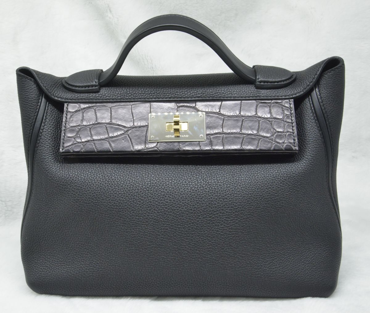 ▲im.B吸金案被扣押的精品將拍賣，愛馬仕包（圖／台北分署提供）