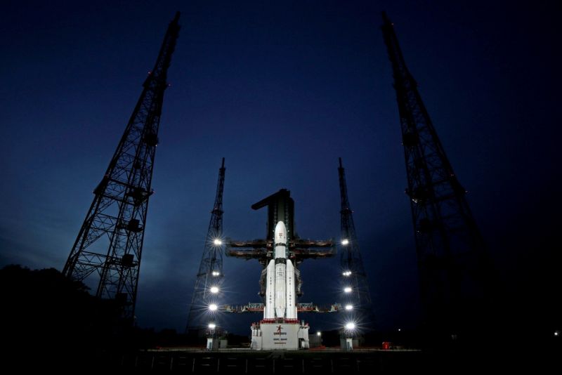 ▲印度將於今（14）日發射「月船3號（Chandrayaan-3）」火箭，嘗試將探測器送上月球，並挑戰在人類甚少探索的月球南極著陸。（圖／美聯社／達志影像）