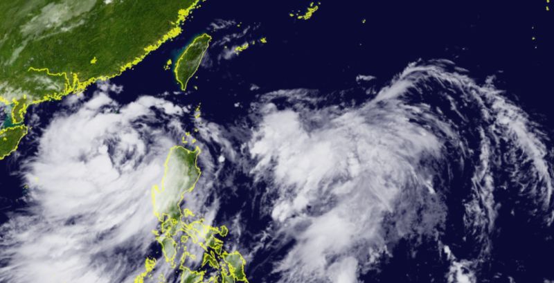 ▲今年第4號颱風「泰利」準備生成，7月中下旬，台灣南方的天氣系統發展旺盛，颱風可能一個接一個生成。（圖／翻攝向日葵8號衛星）
