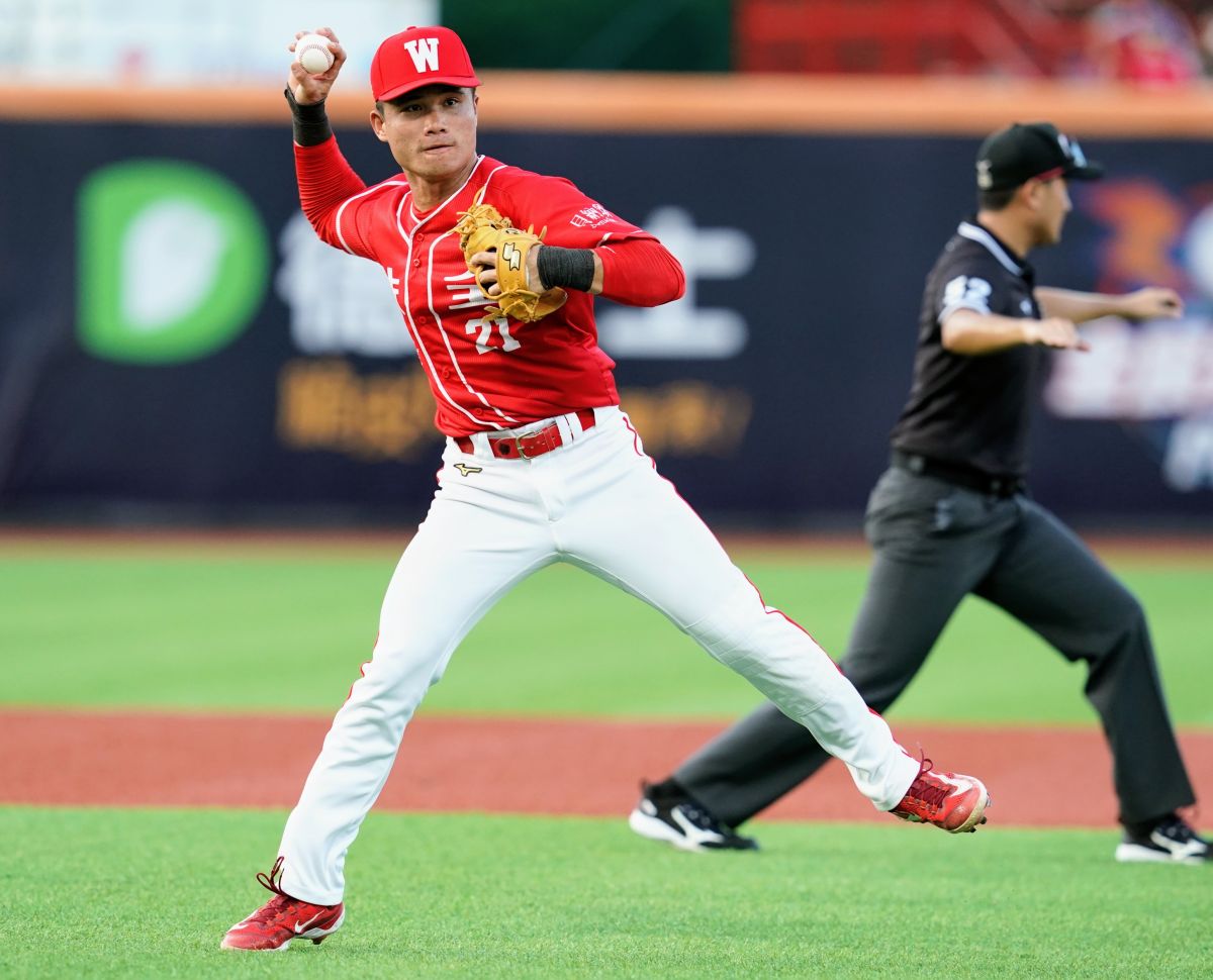 ▲味全龍李凱威猛打賞，幫助球隊擊敗中信兄弟。（圖／味全提供）